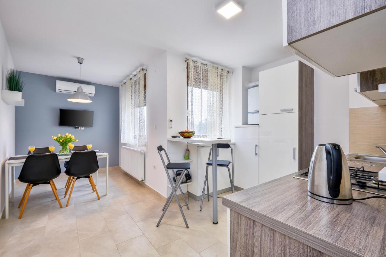 Florek & Florica Apartment Križevci Buitenkant foto