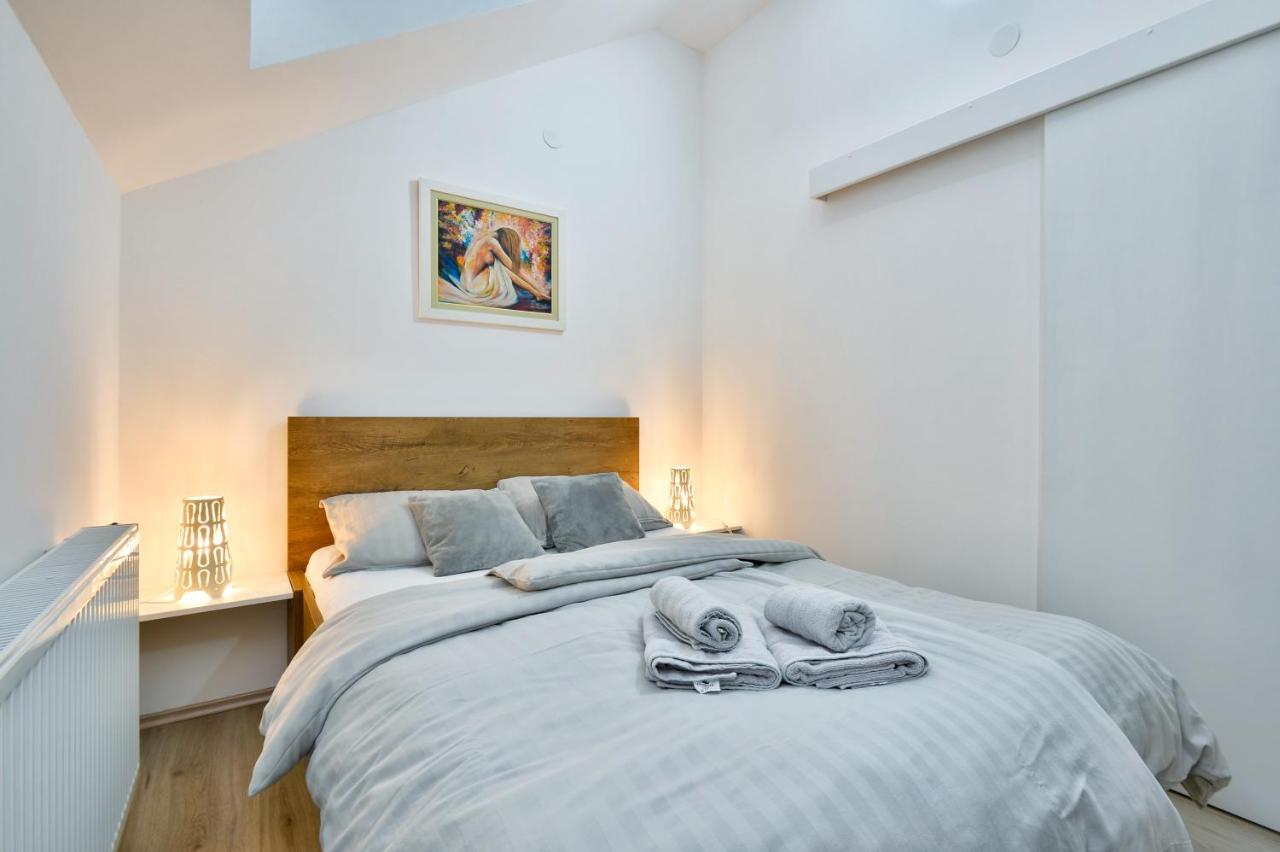 Florek & Florica Apartment Križevci Buitenkant foto