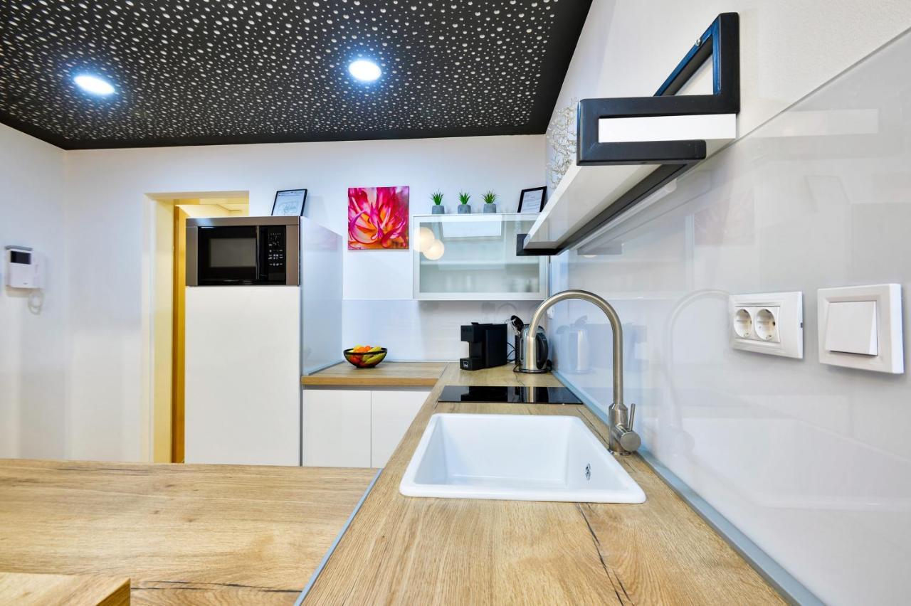 Florek & Florica Apartment Križevci Buitenkant foto